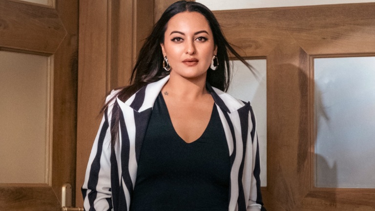 sonakshi sinha net worth