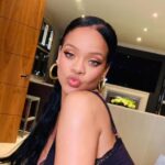 rihanna net worth in rupees