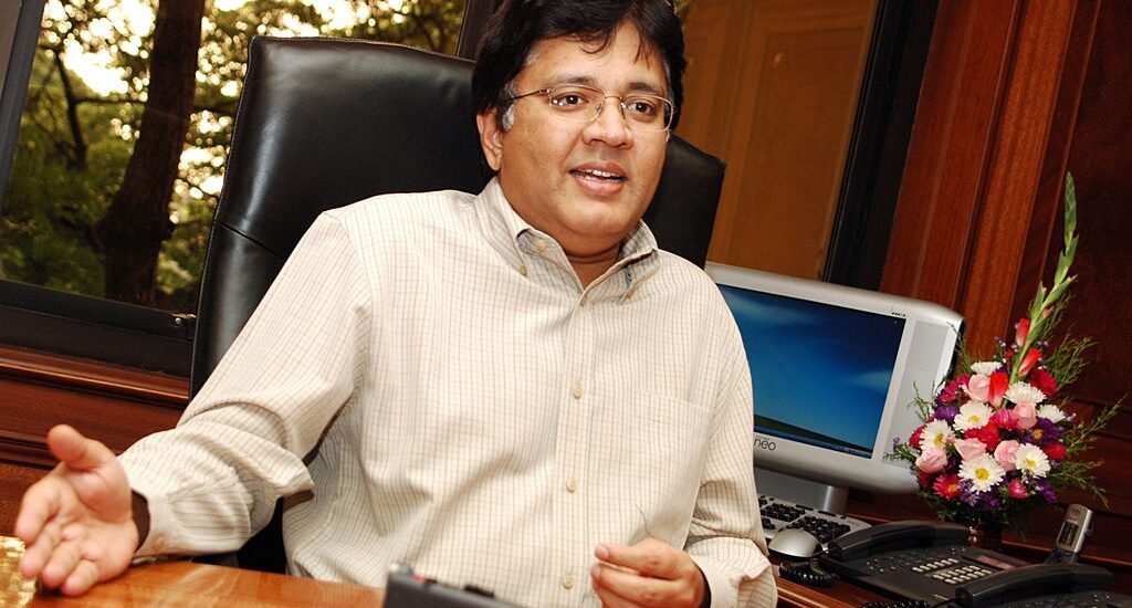 kalanithi maran net worth