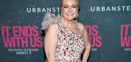 colleen hoover net worth