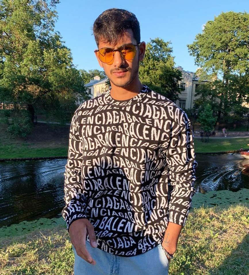aryaman birla net worth