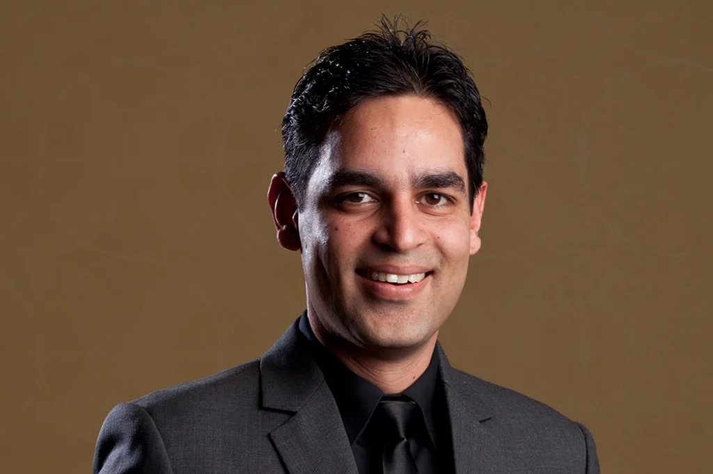 ankur warikoo net worth