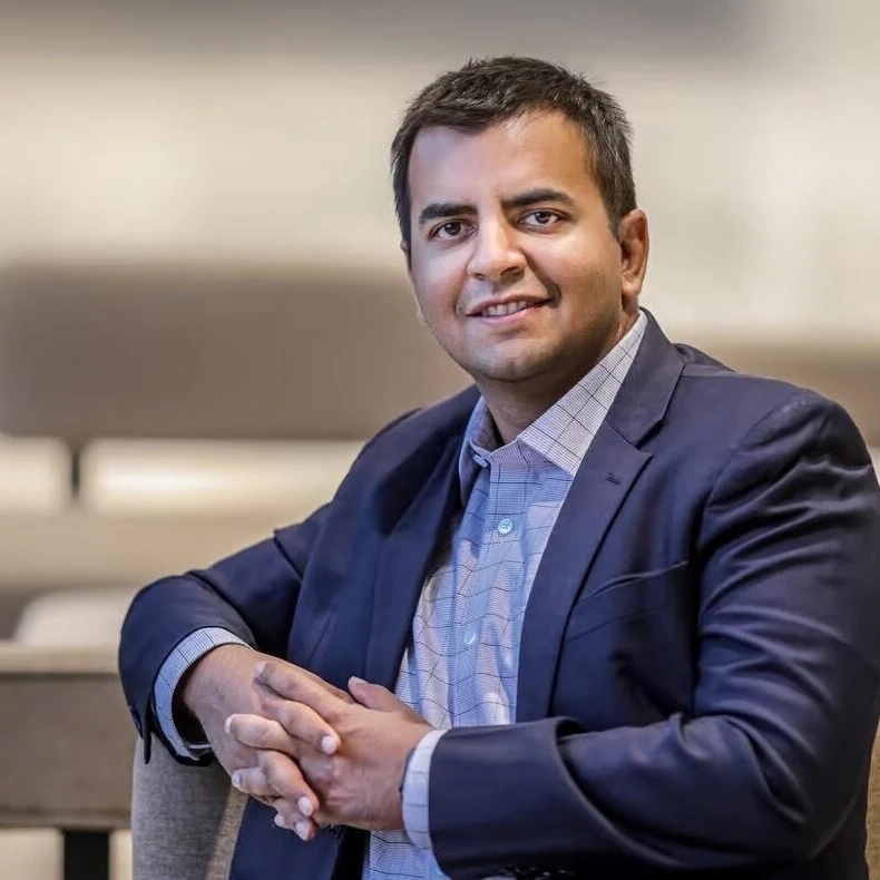 bhavish aggarwal net worth