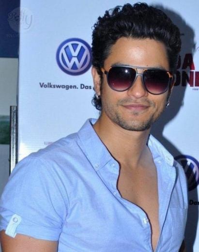 kunal khemu net worth