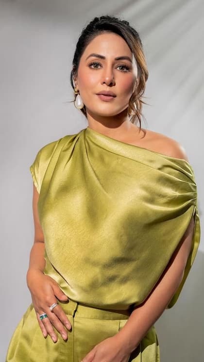 hina khan net worth